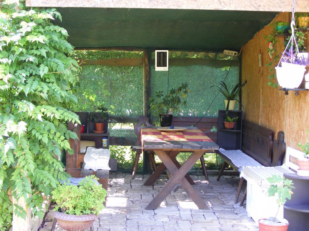 Ildi Apartman Gyenesdiás Exterior foto